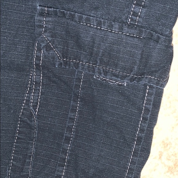 Men’s cargo shorts - Picture 3 of 4